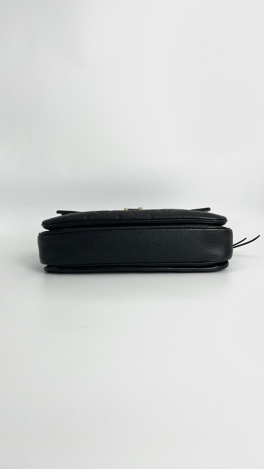 Preowned. LV Metis Black. AR4167|4899