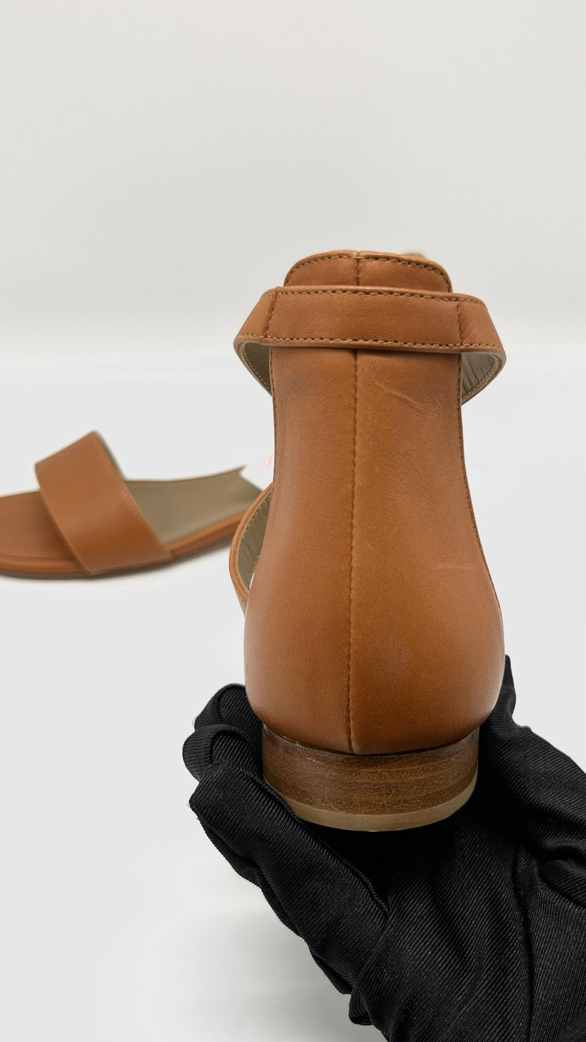 Brand New. Hermes Baia Sandals Gold. 37|5834