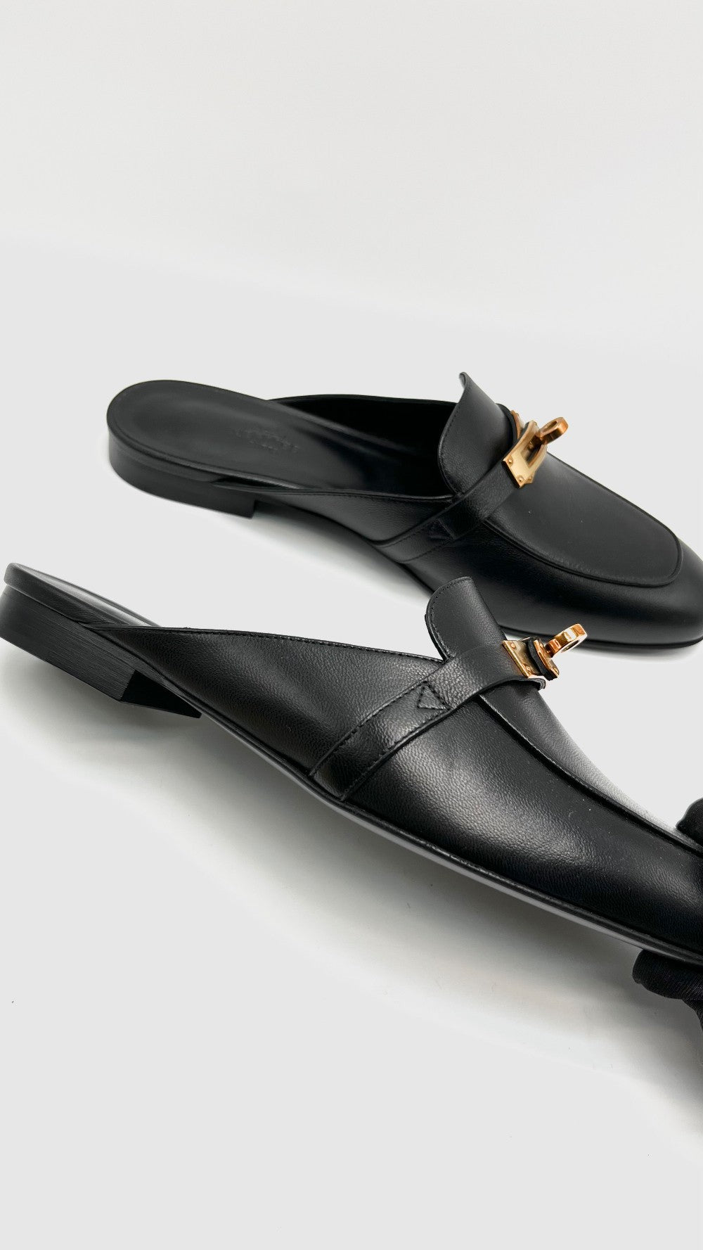 Brand New. Hermes OZ Mule Black RGHW. 38|16182
