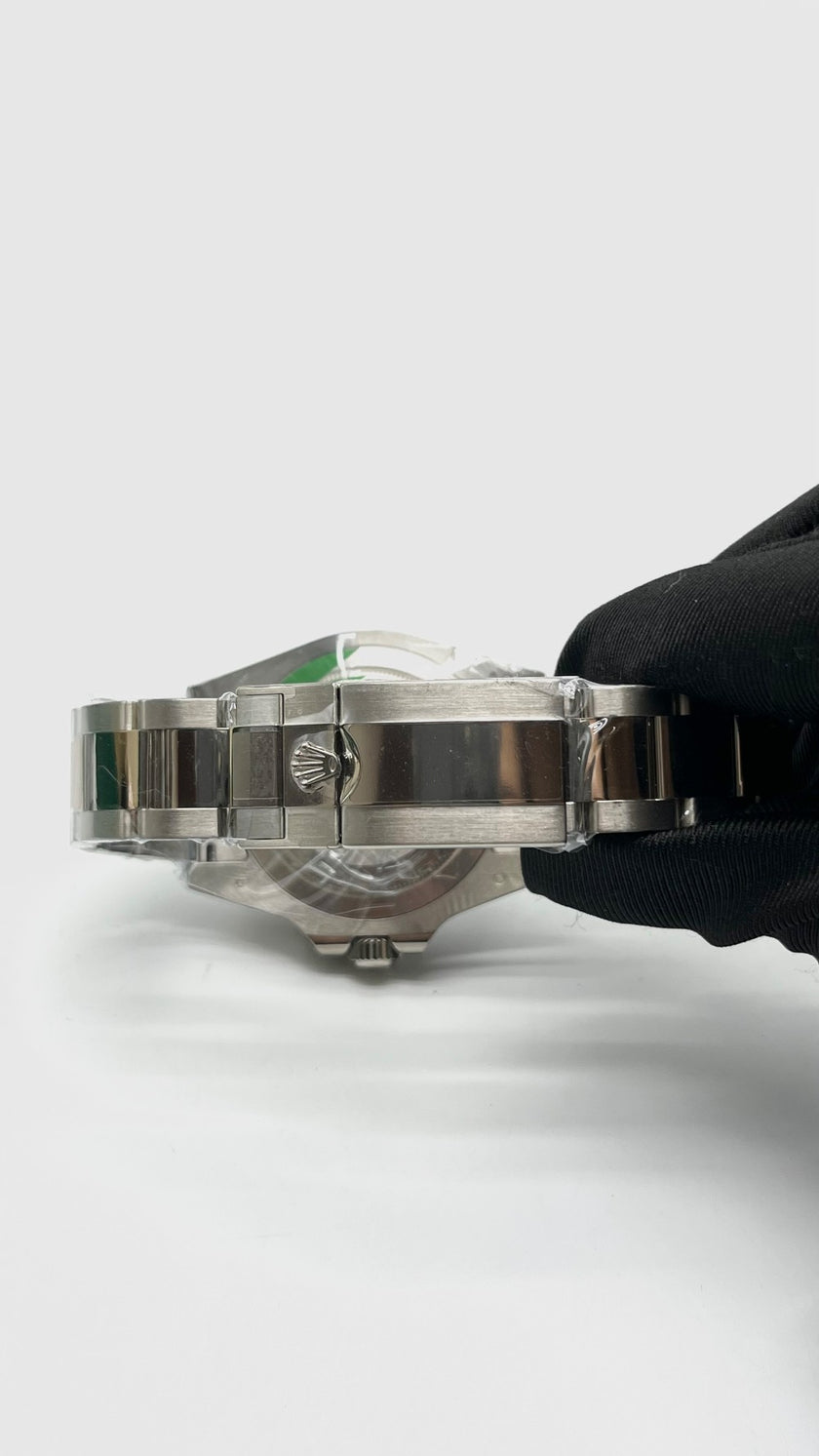 Brand New. Rolex Lefty GMT Master II Green Ceramic Dial FullWhitegold 40MM 2026|16824