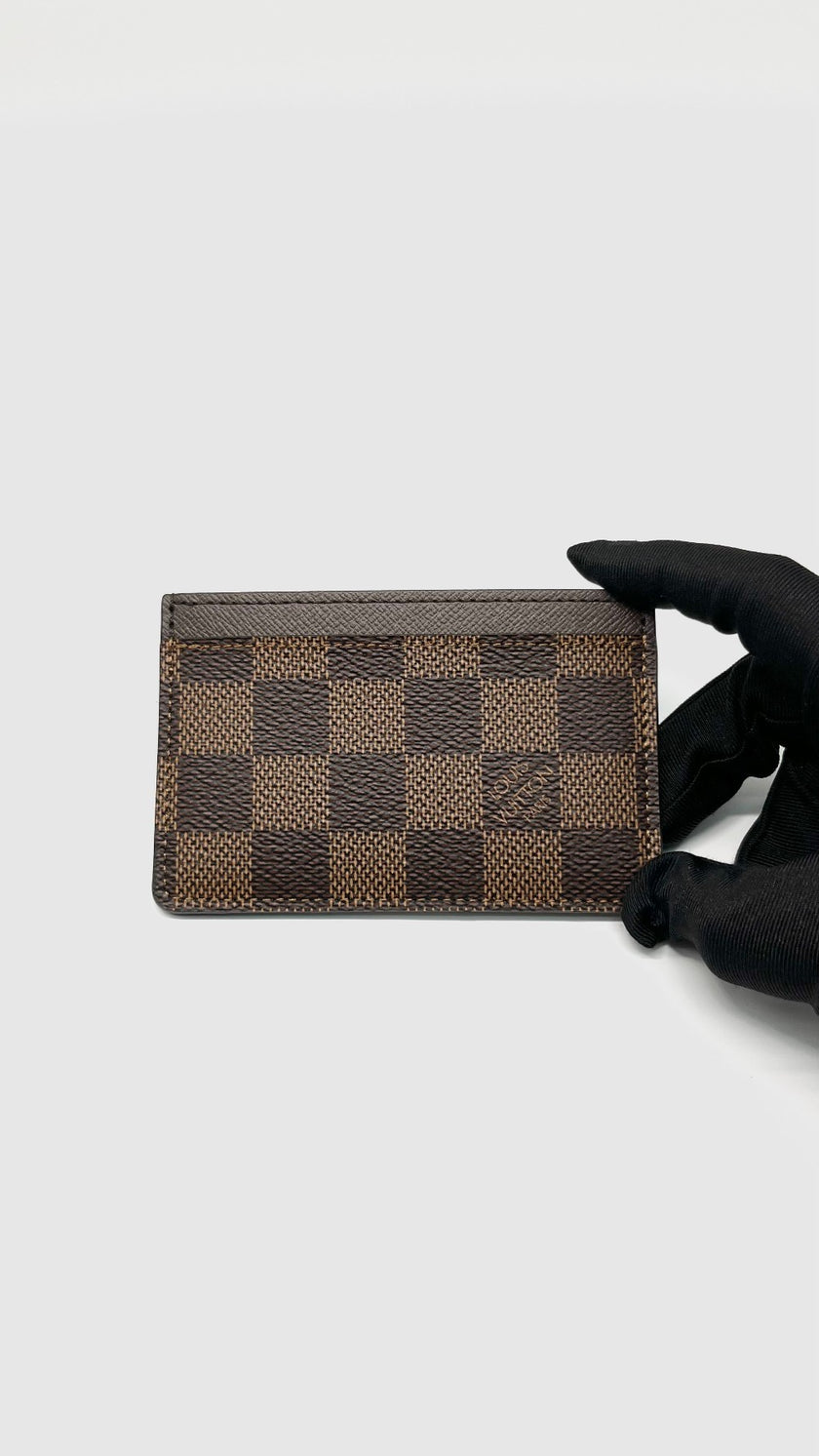 Brand New. LV Card Holder Damier|14881
