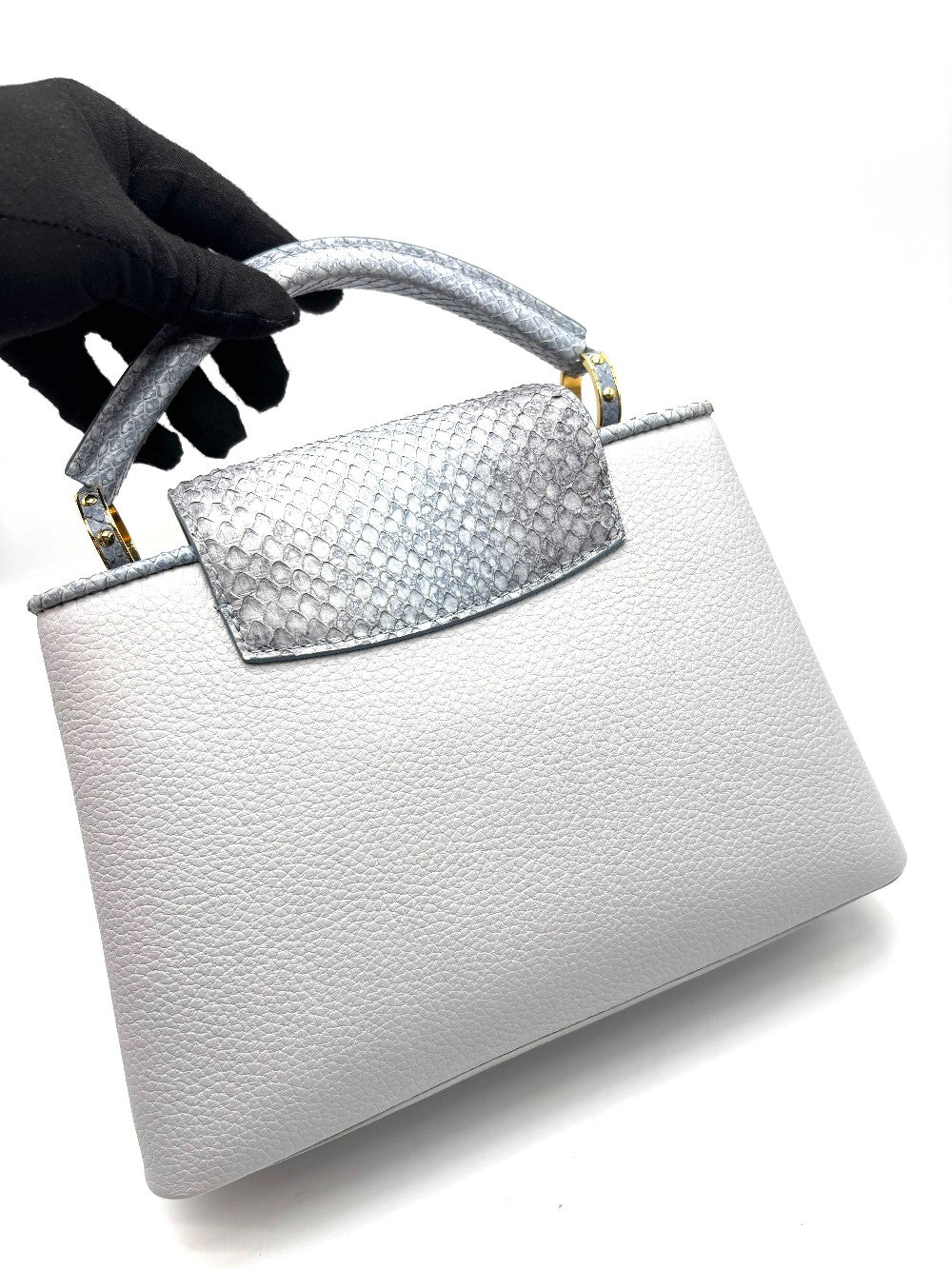 Like New. Lv Capucines BB Python Blue Grey GHW. MI1139|17208