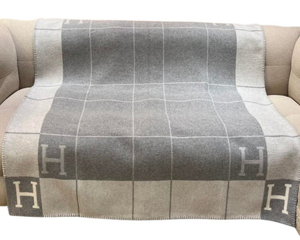 Brand New. Hermes Avalon Blanket Gray|11016