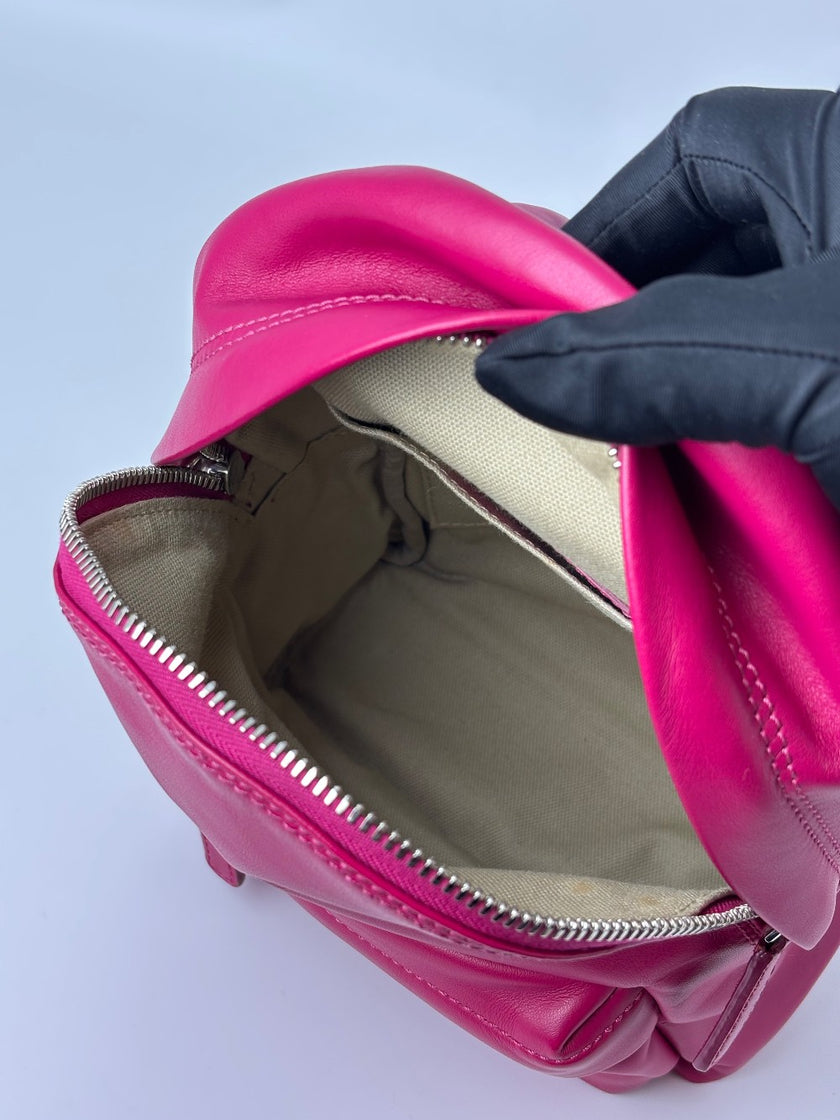 Preowned. Givenchy Backpack Pink. EXL1107|6088