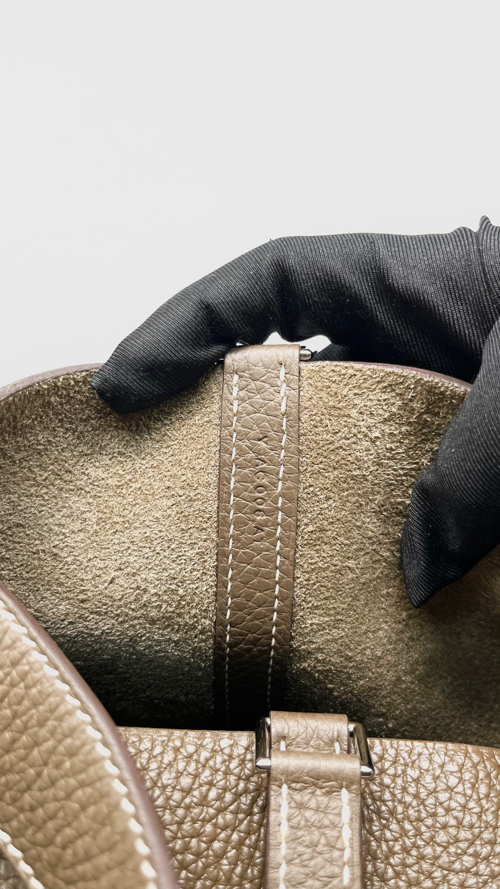 Preowned. Hermes Picotin 22 Etoupe Togo PHW. YAC006AT|14286