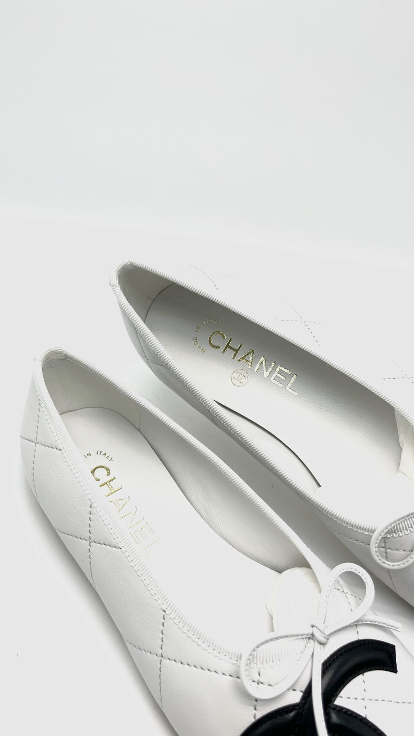 Brand New. Chanel Cambon Ballet Flats White/Black. 37C|16762