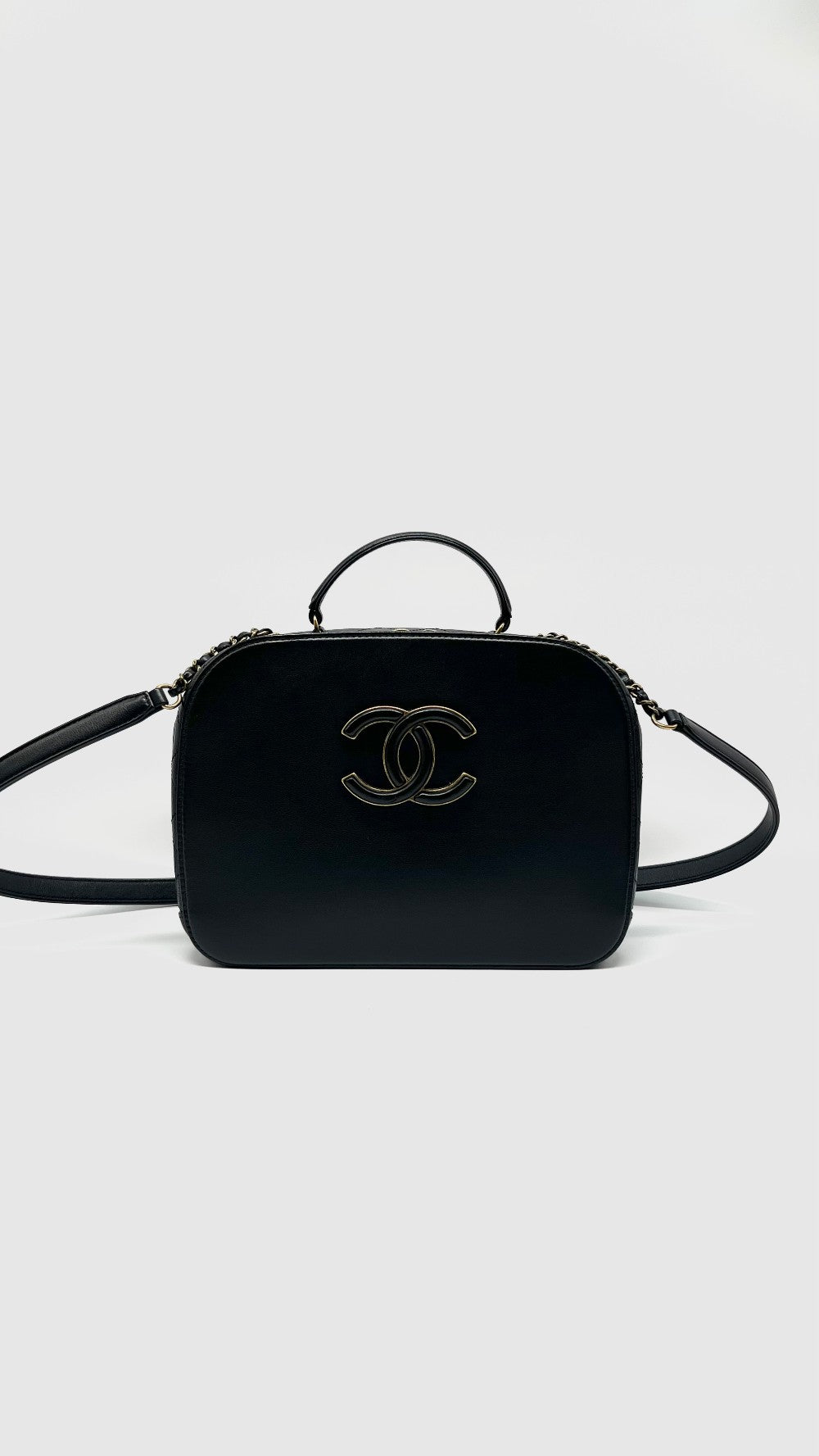 Preowned. Chanel Coco Curve Small Vanity Black In Goatskin And Quilted Calskin. 24574765|11397