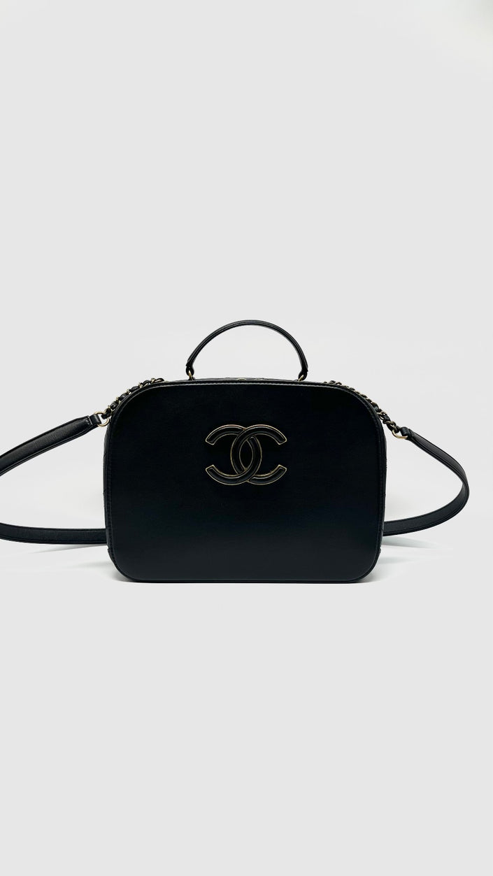 Preowned. Chanel Coco Curve Small Vanity Black In Goatskin And Quilted Calskin. 24574765|11397