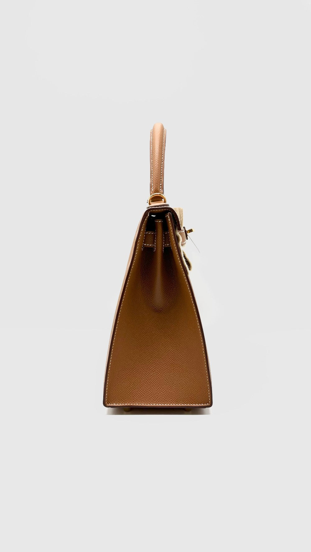 Brand New. Hermes Kelly 28 Gold Sellier Epsom GHW. KHP524CM|5081