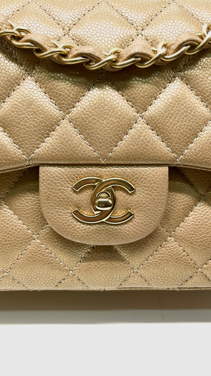 Preowned. Chanel Jumbo Double Flap Gold Caviar GHW.20619091|9851