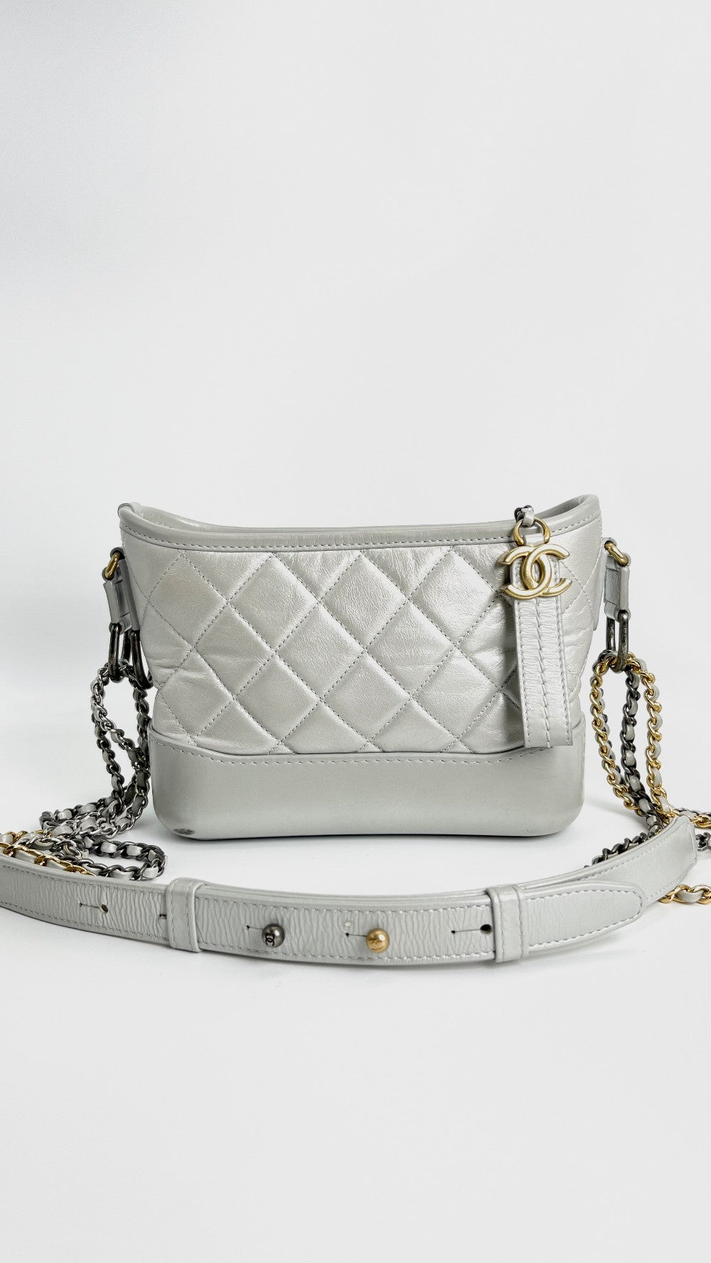 [SALE] Preowned. Chanel Gabrielle Mini White. 28862821|4239