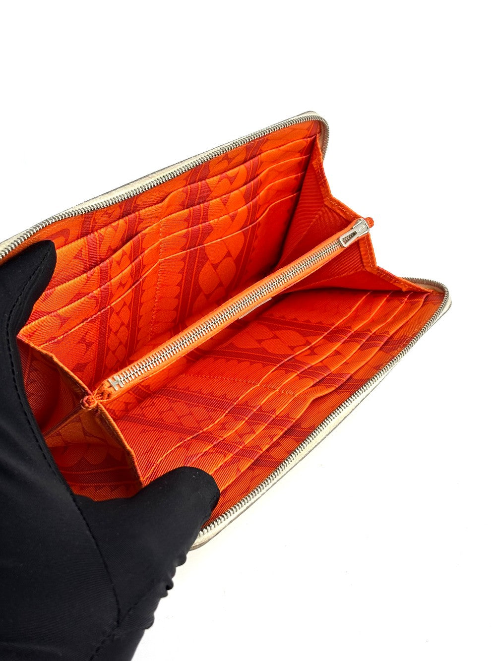 Preowned. Hermes Zip Long Wallet Craie. TTS007AU|12034