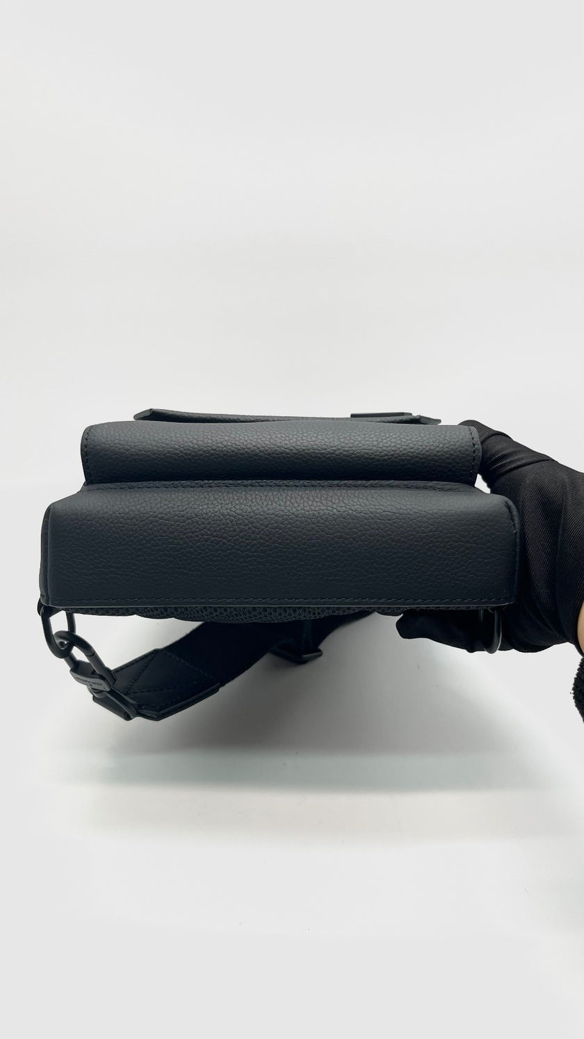 Preowned. LV Pilot Sling Bag Black. Microchip|15528