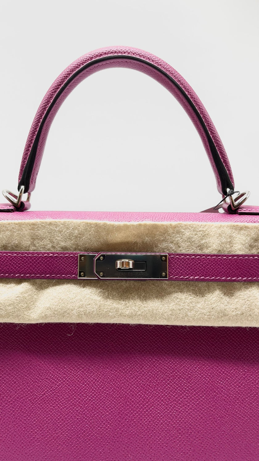 Preowned. Kelly 28 Magnolia Epsom PHW Stamp CHT458DG|5019