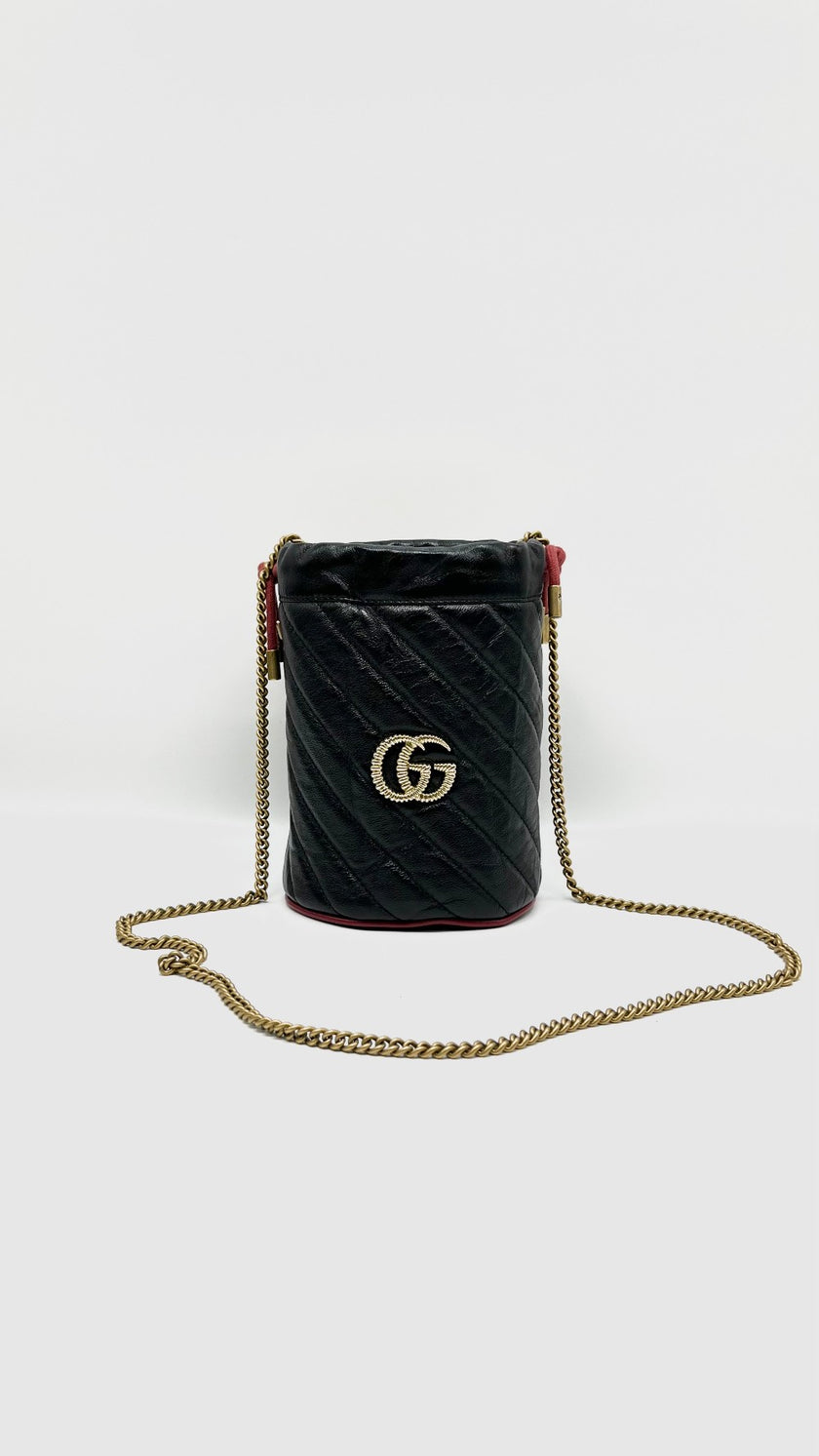 [SALE] Preowned. Gucci Marmont Mini Bucket Chevron Quilted GHW. 573817525040|10853