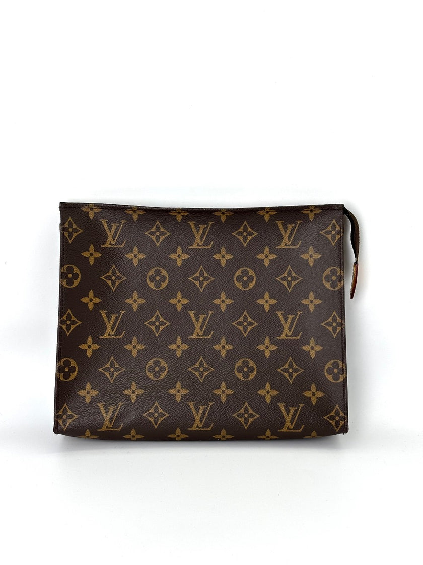 Preowned. LV Voyage Clutch Mono. SA0126|6076