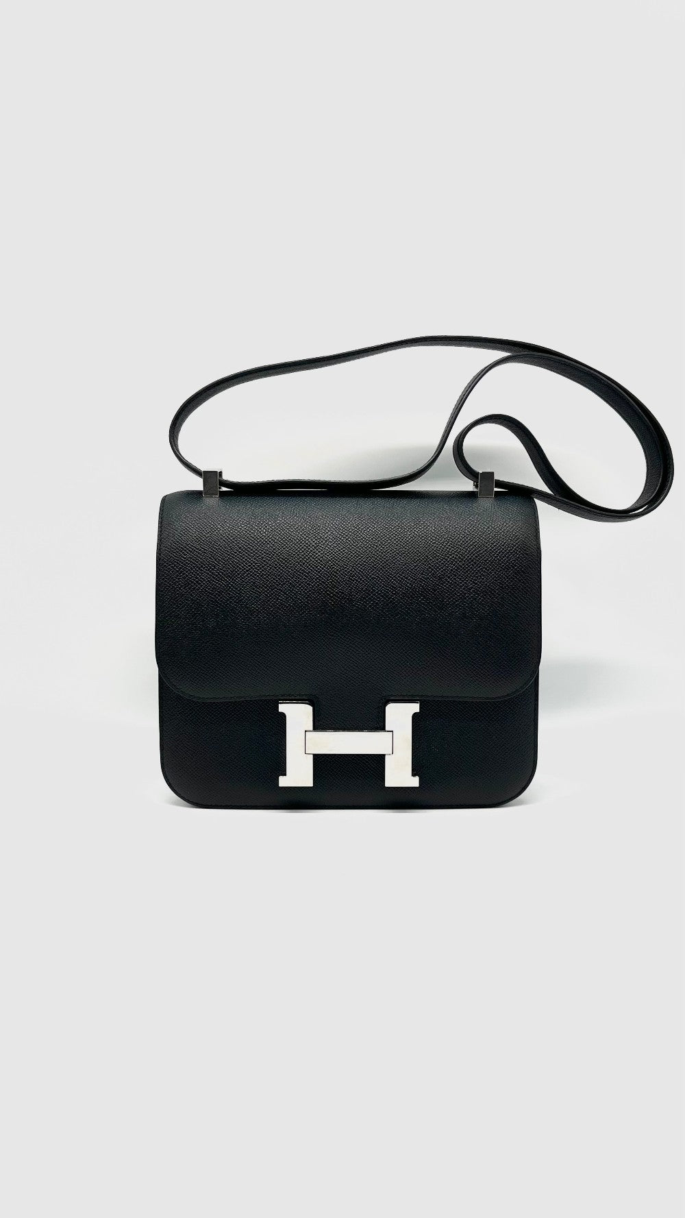 Like New. Hermes Constance 24 Black Epsom PHW. CHT917FT|15411