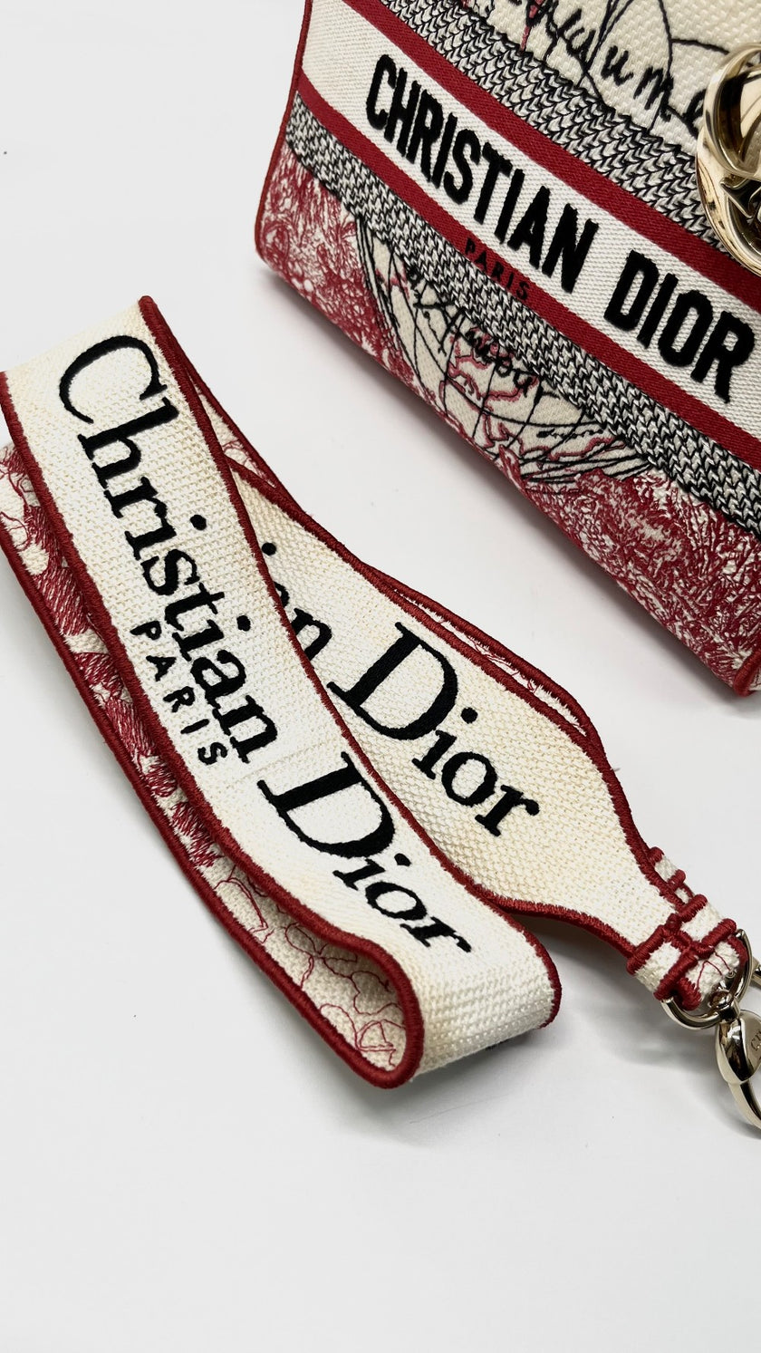 Preowned. Lady Dior Medium Royaume d'Amour Red Canvas. 50MA0261|13865