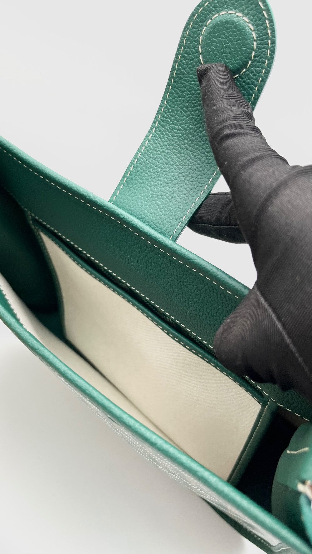 Brand New. Goyard Musette PM Green. SAH020264|16504