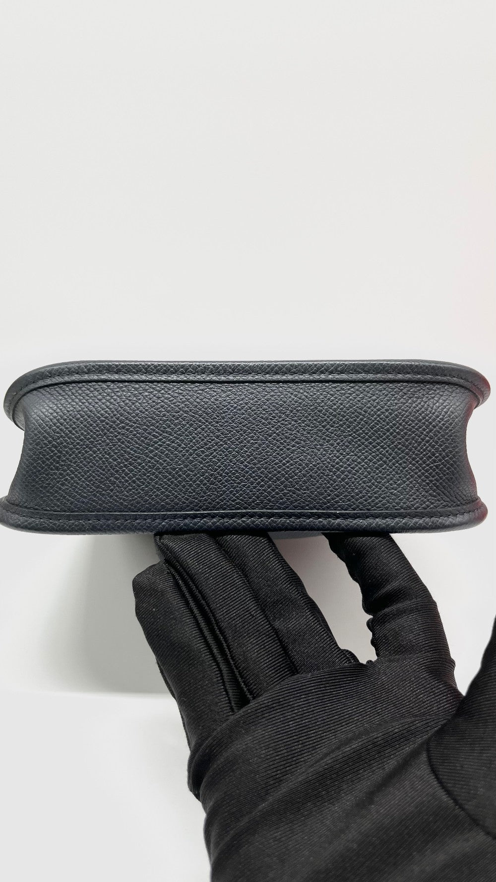Preowned. Hermes Evelyne TPM Epsom Blue Nuit. AMM004BY|9769