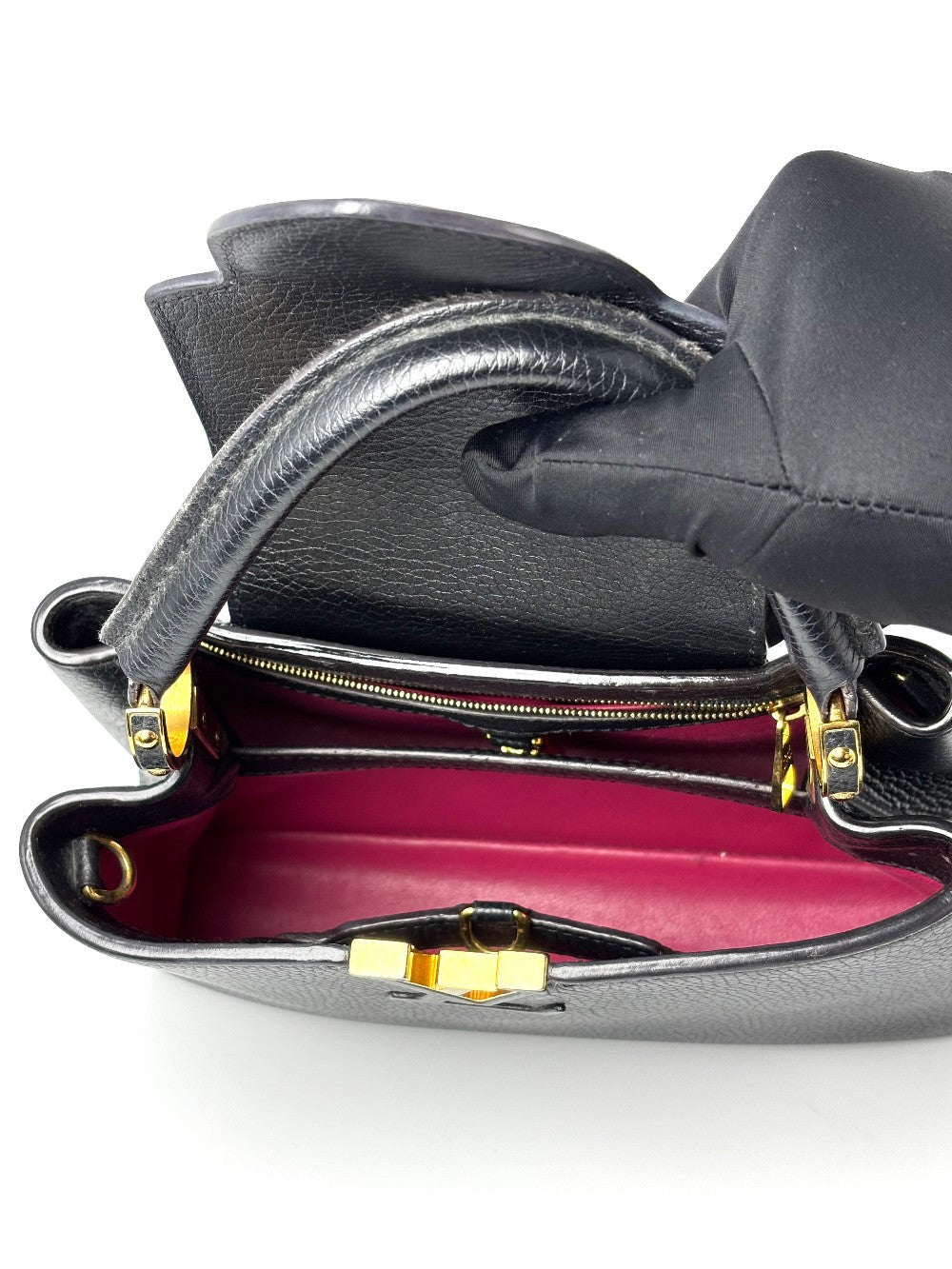 Preowned. LV Capucines BB Black GHW. SP1117|9557