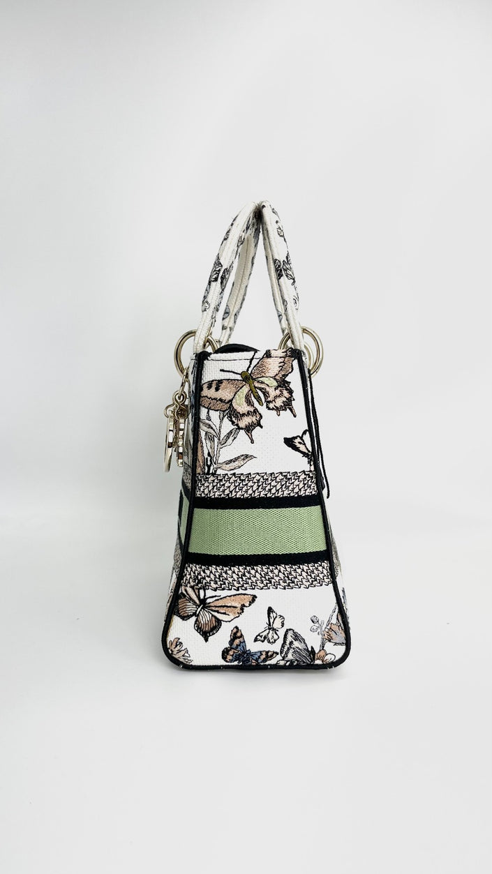 Brand New. Lady Dior D-lite Medium. 50-MA-0283|4423