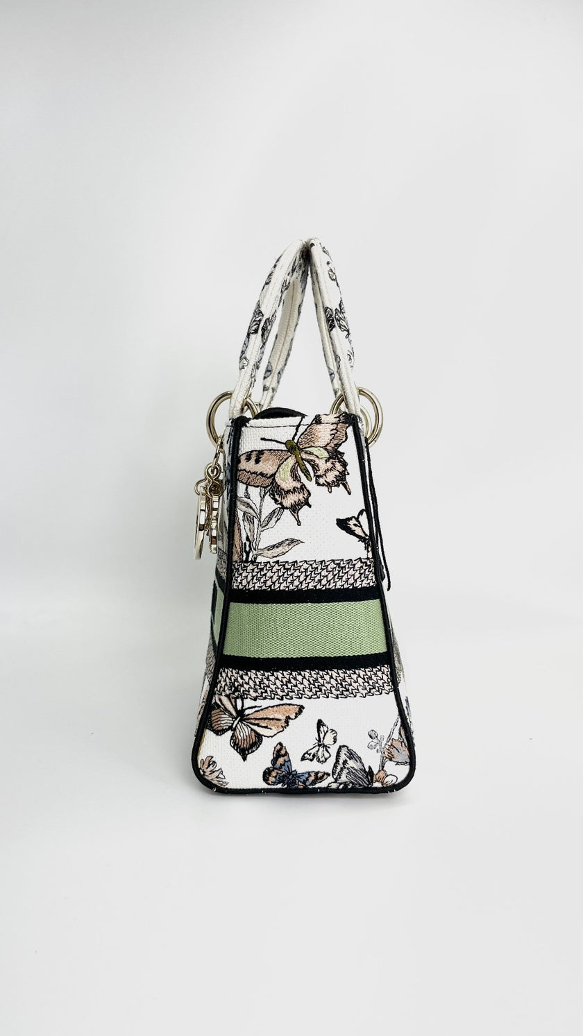 Brand New. Lady Dior D-lite Medium. 50-MA-0283|4423