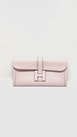 Like New. Hermes Jige Clutch Swift Mauve Pale. UBY303GY|13560