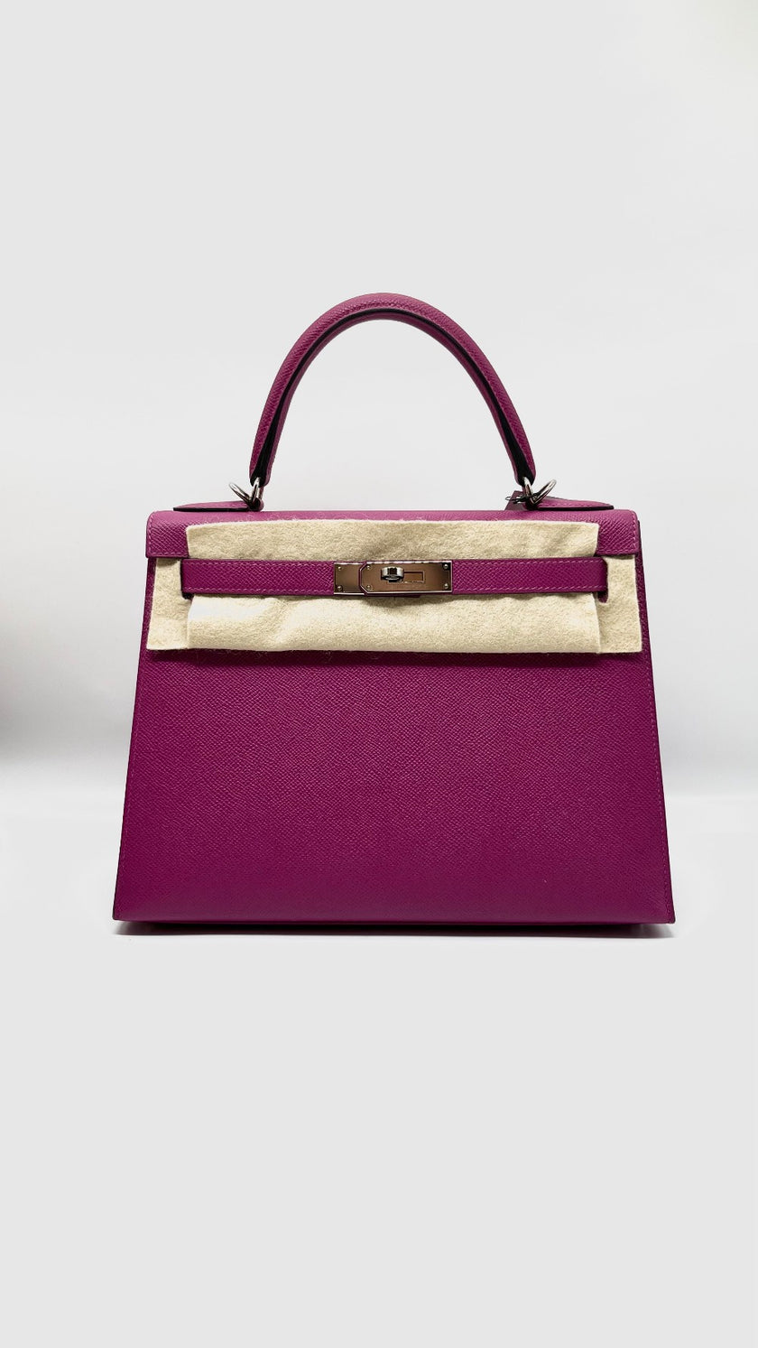 Preowned. Kelly 28 Magnolia Epsom PHW Stamp CHT458DG|5014