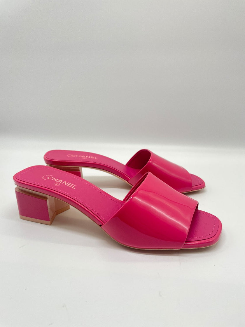 Brand New. Chanel Mules Block Heel Patent Pink. 37|9177