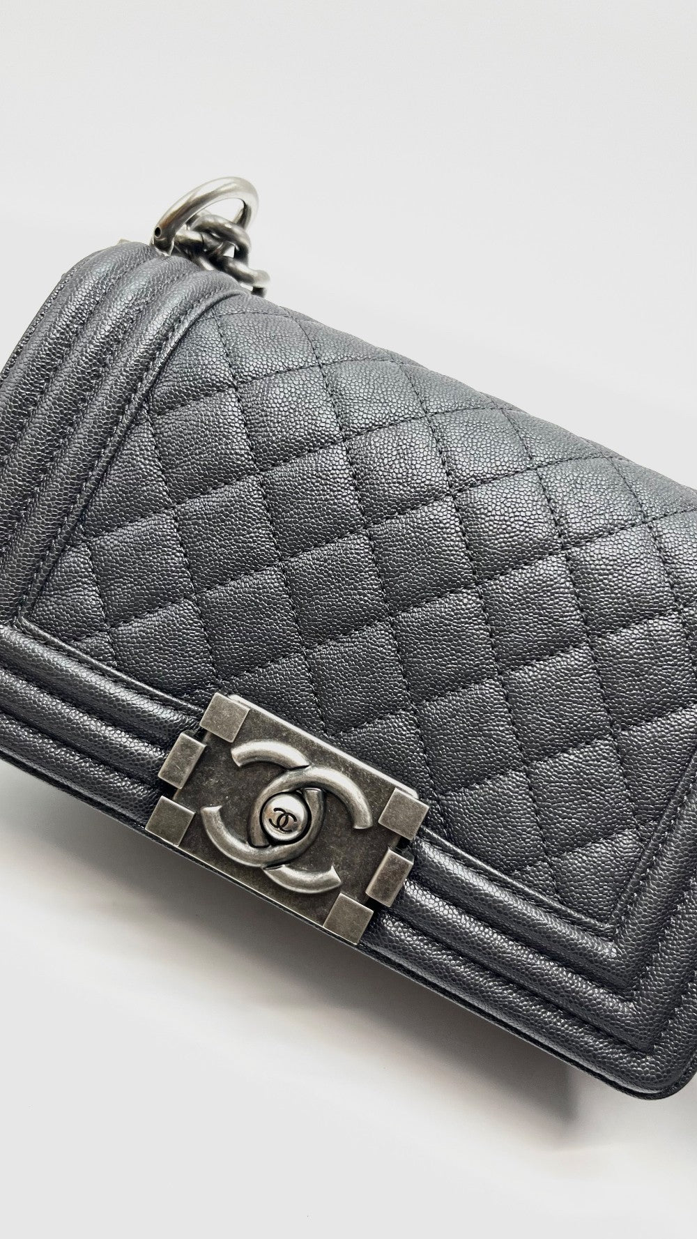 Preowned. Chanel Leboy Small Dark Gray Caviar Ruth HW. 26595963|15909