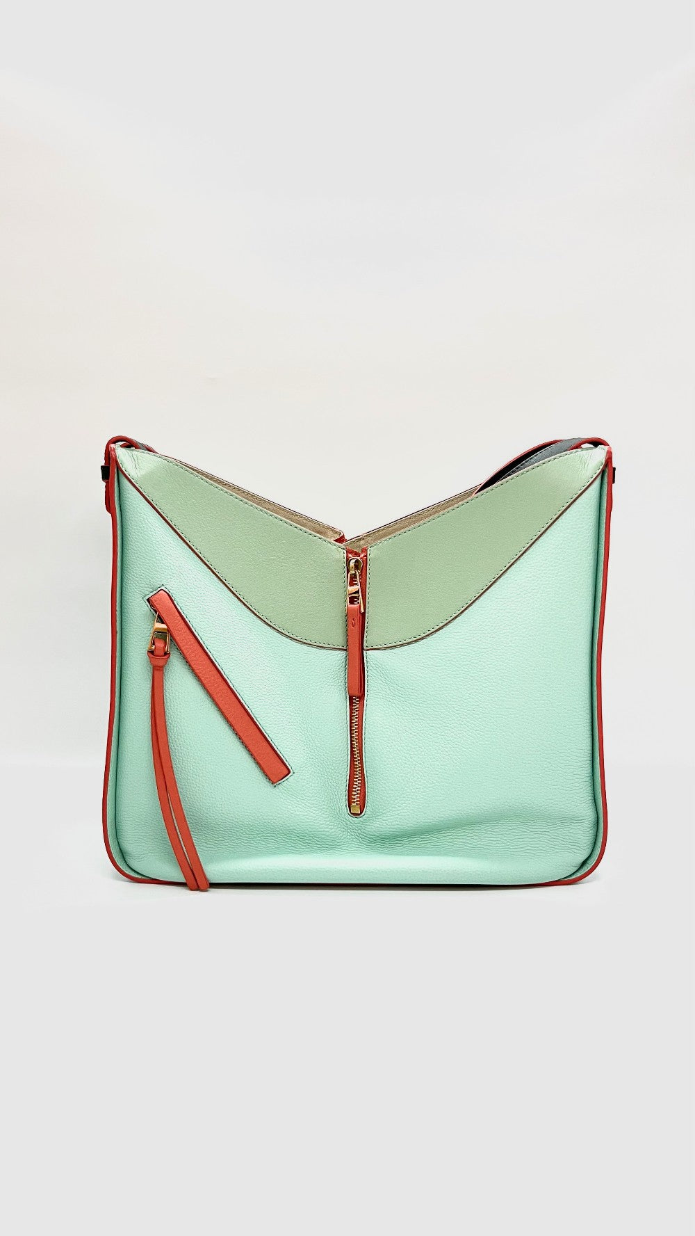 Like New. Loewe Hammock Medium Tricolor|15498
