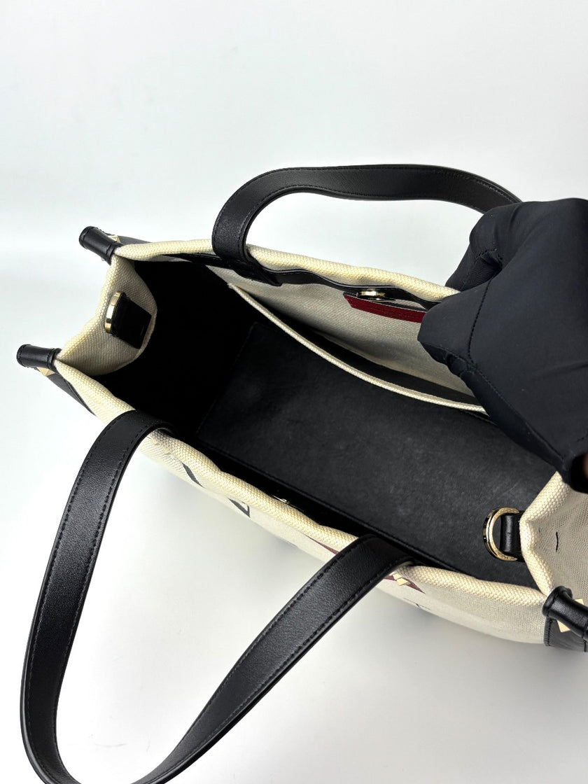 Preowned. Valentino Love Tote Canvas|6028