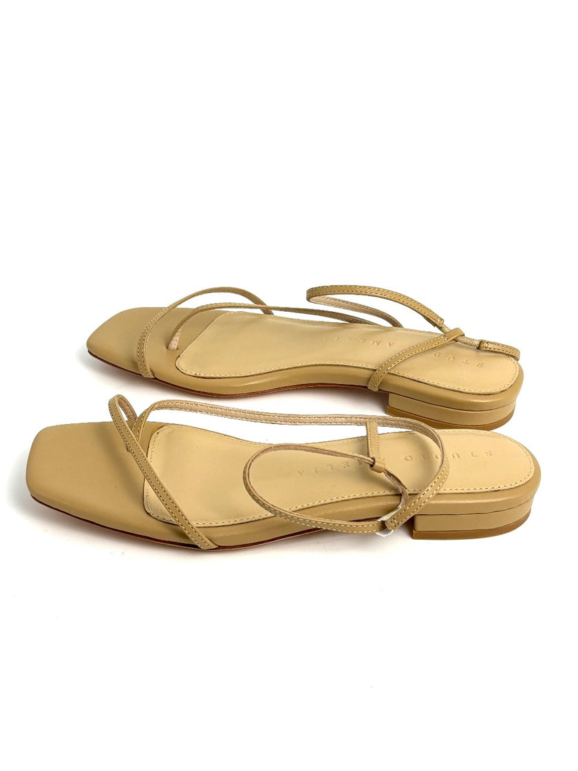 Brand New. Studio Amelia Thongs Beige. 37|11686