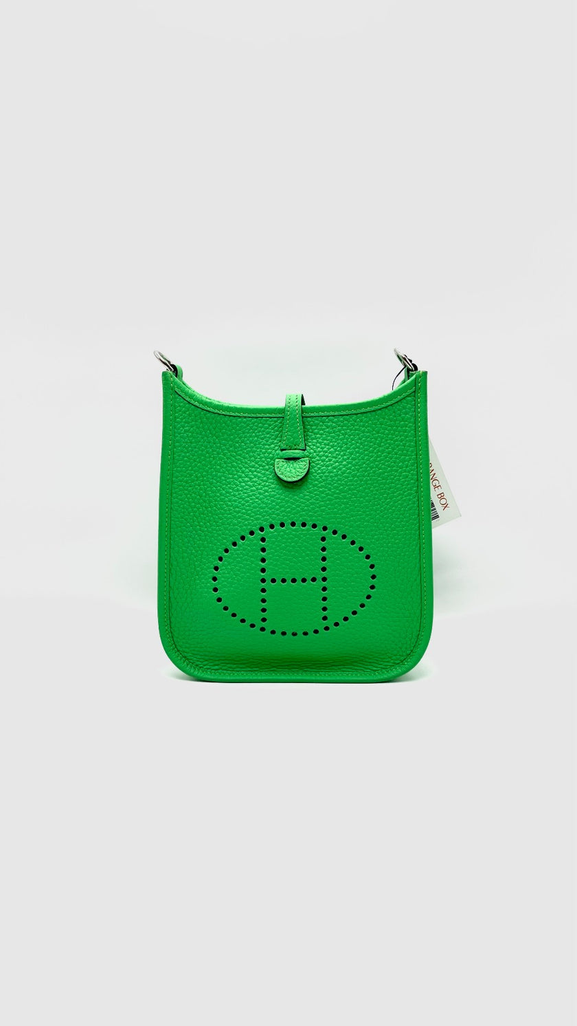 Like New. Hermes Evelyne TPM Vert Comics Togo PHW. BMM007BZ|16785