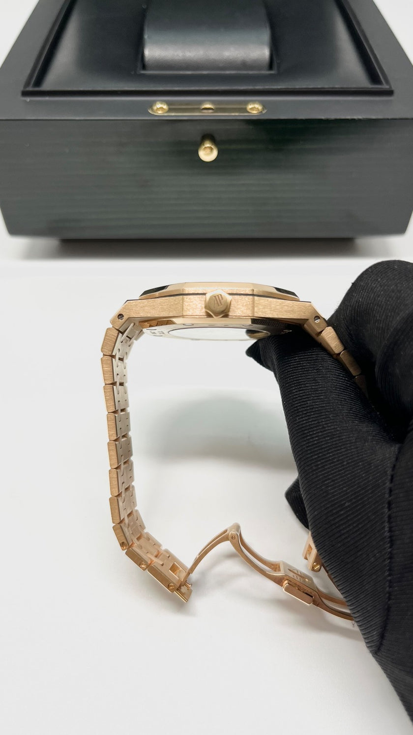 Preowned. AP Royal Oak Full Rosegold Blue Dial 41MM 2016 17+4 Links|11463