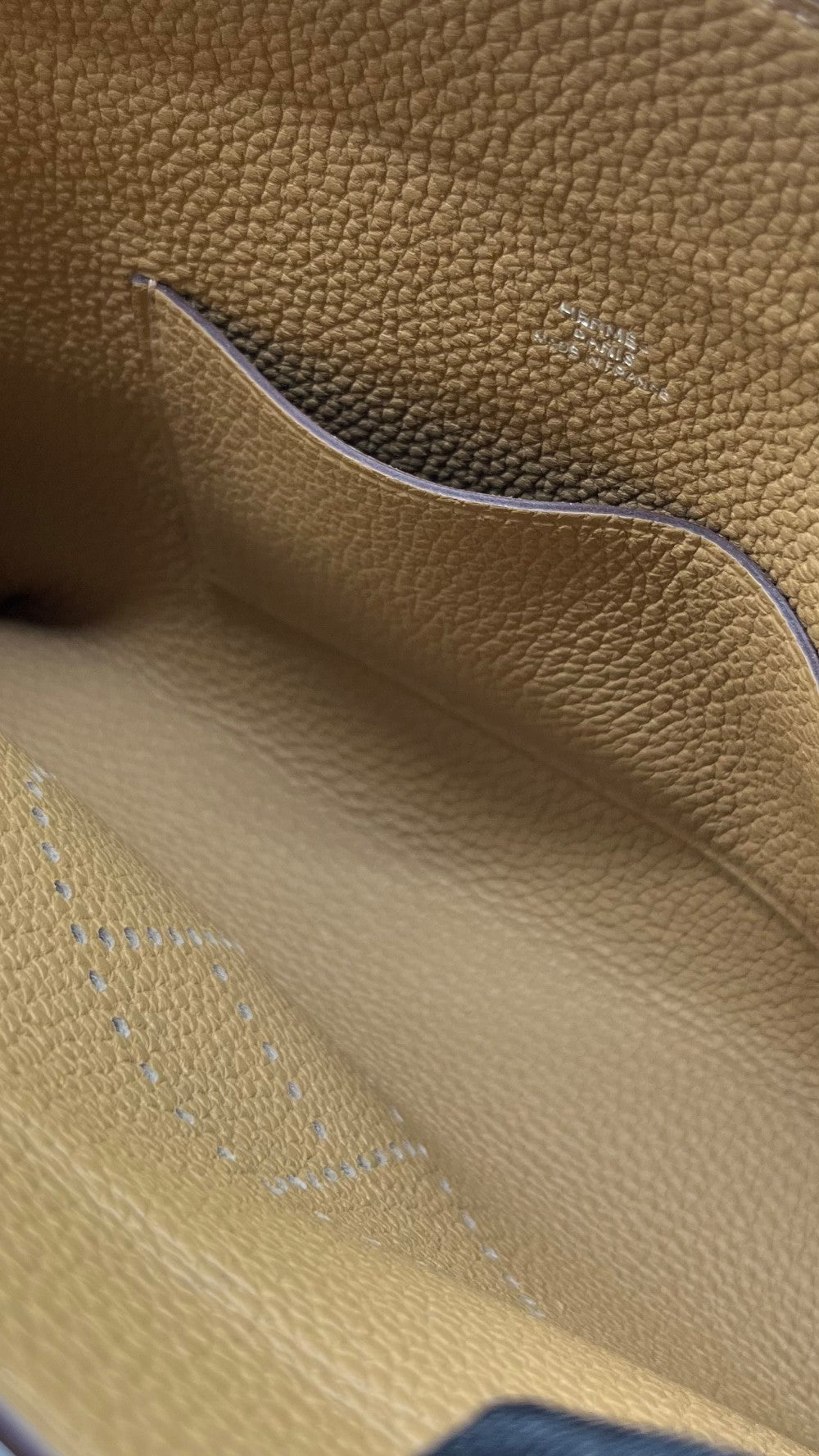 Brand New. Hermes Videpoches Beige Marfa. BAA009ZA|5231