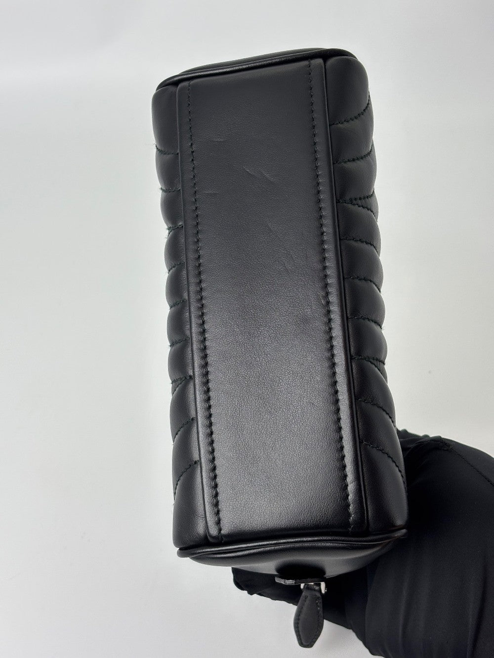 Like New. Prada Maniglia Calfskin Wrislet Black|5949