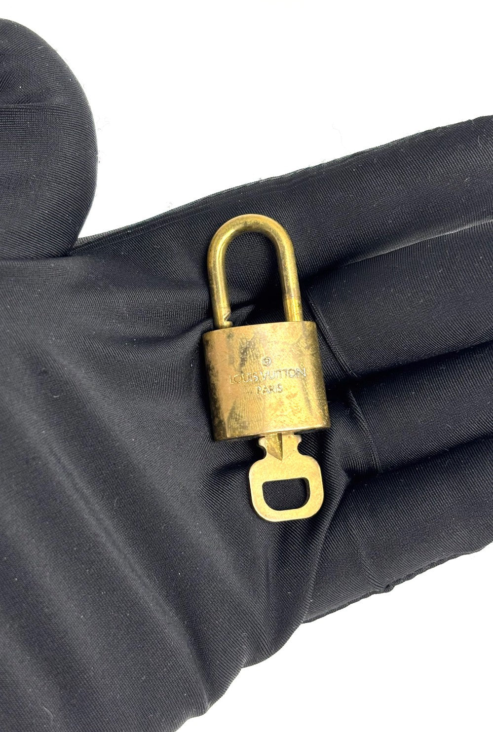 Preowned. LV Lock & Key|12042