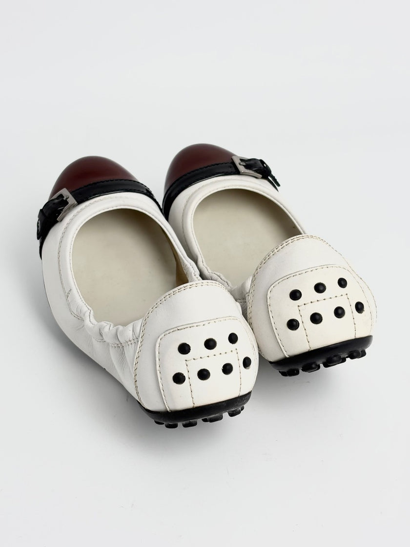 Preowned. Tods Flats White/Red. 37|12562