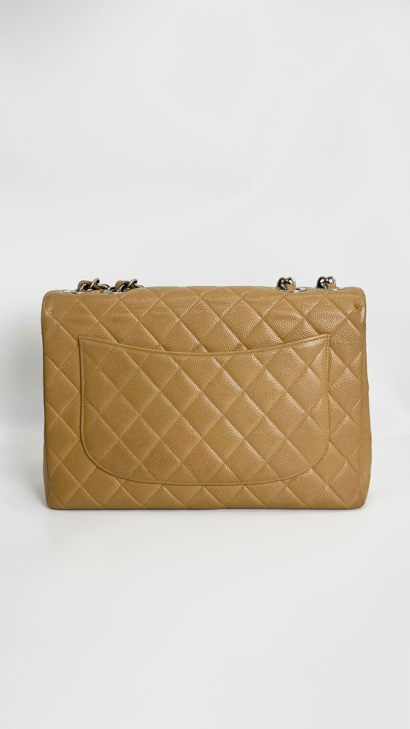 Preowned. Chanel Vintage Tall Flap Beige. 6143234|4249