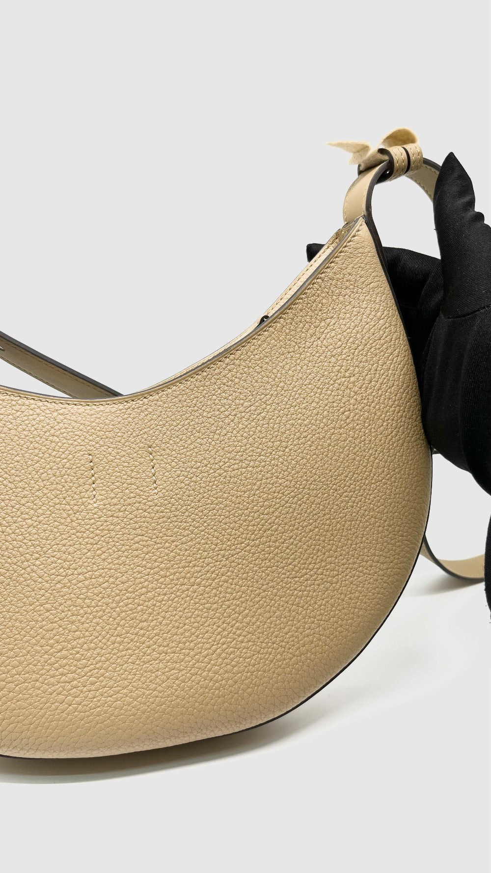 Brand New. Hermes P'tit Arcon Poussiere Togo Perma HW. KAM006UH|8785