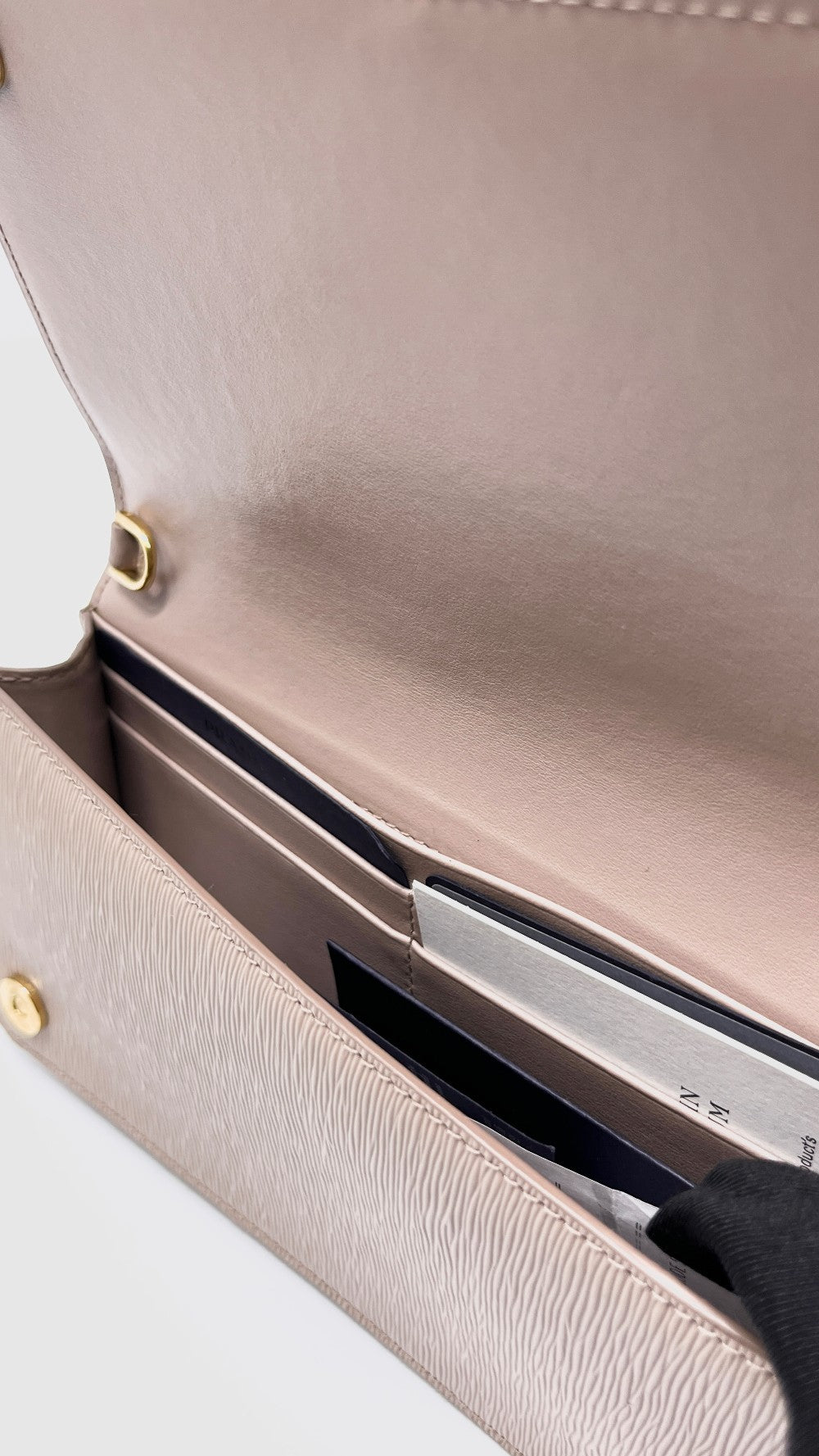 Preowned. Prada 1BP021 Cipria Beige Vitello Move Leather Chain Wallet Crossbody Bag GHW|11253