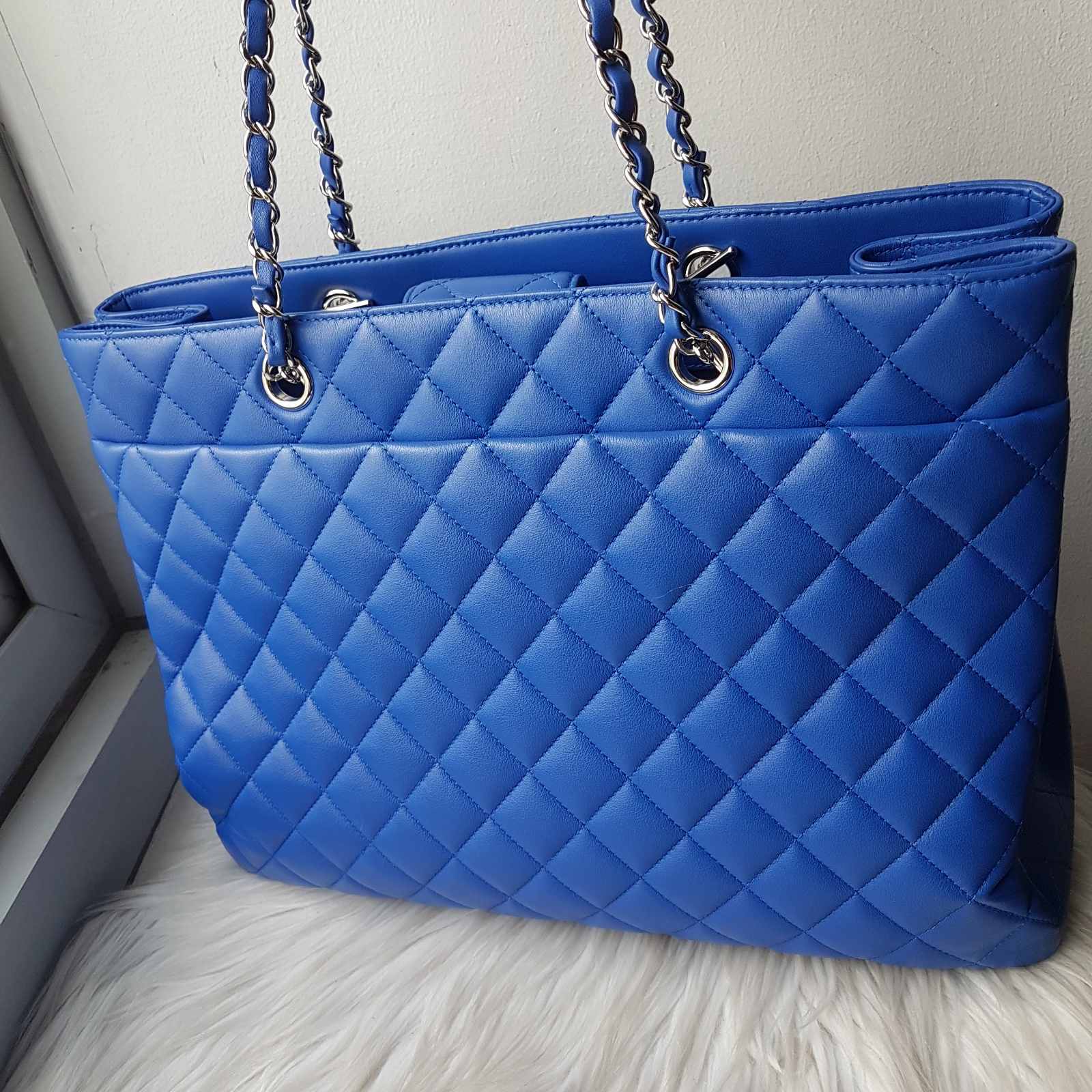 Chanel shopping bag on sale blue